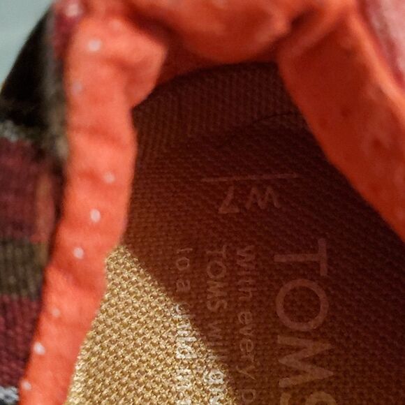 TOMS  PLAID  SHOES  7W - Picture 5 of 6